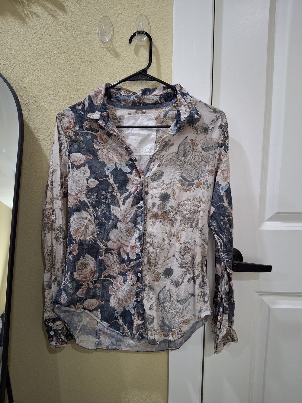 Cino Button Down - Picture 2 of 8